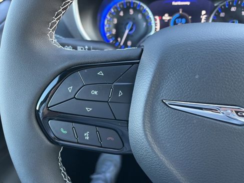 New 2026 Chrysler Pacifica Select w/ S Appearance Package FWD image 15