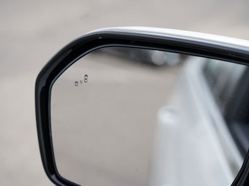 Used 2024 Ford Expedition XLT image 39