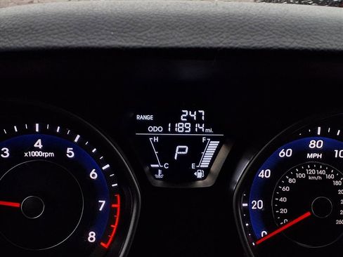 Used 2012 Hyundai Elantra GLS image 14