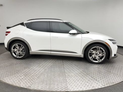Used 2023 Genesis GV60 Performance AWD/4WD image 9