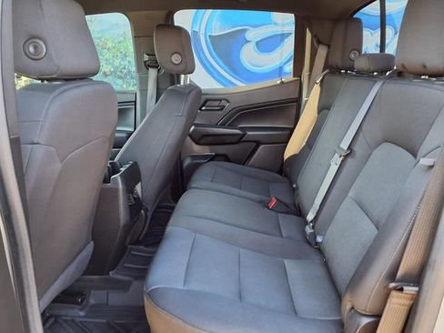 Used 2023 Chevrolet Colorado Trail Boss w/ Technology Package AWD/4WD image 18