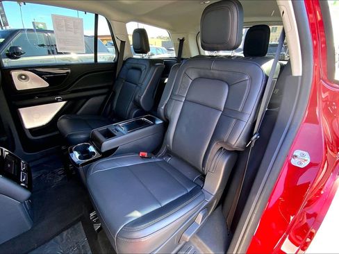Used 2025 Lincoln Aviator Reserve w/ Equipment Group 201A image 18