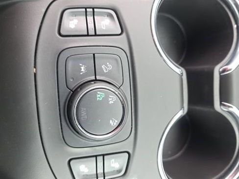 Used 2023 GMC Terrain SLT AWD/4WD image 21
