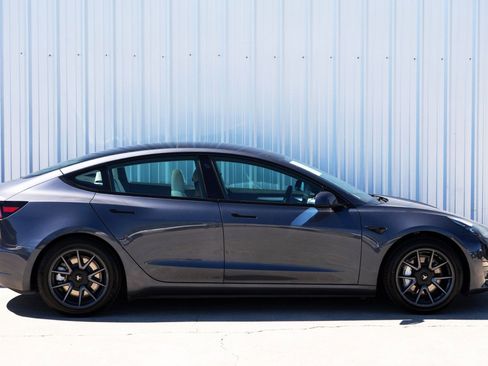 Used 2023 Tesla Model 3 Standard Range image 52