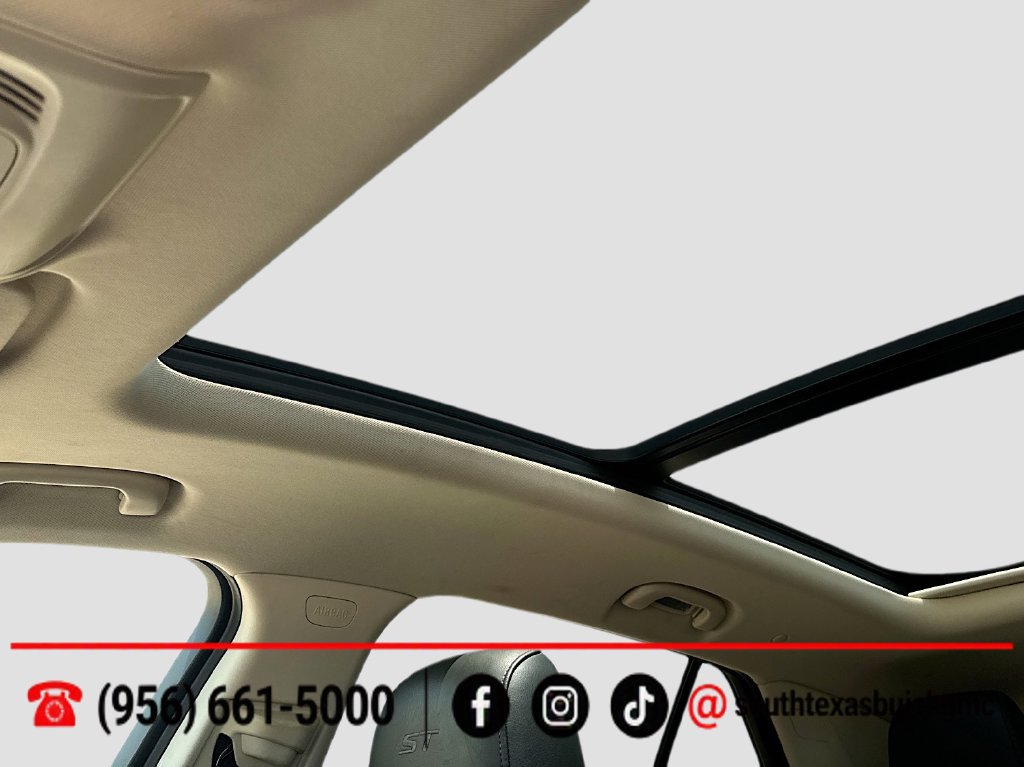Used 2023 Buick Envision Essence w/ Sport Touring Package AWD/4WD image 19