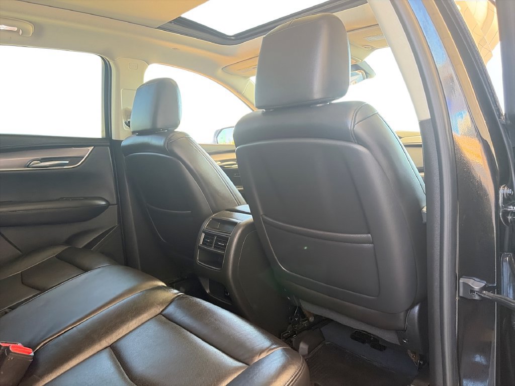 Certified 2017 Cadillac XT5 Luxury FWD image 28