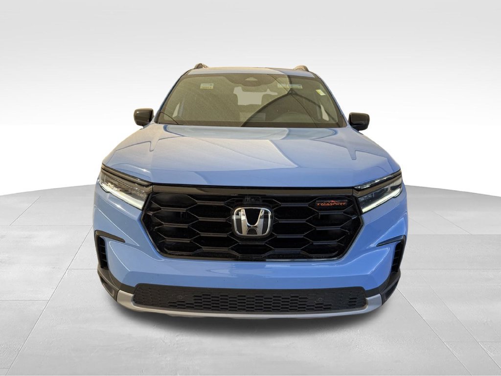 Used 2025 Honda Pilot TrailSport image 4
