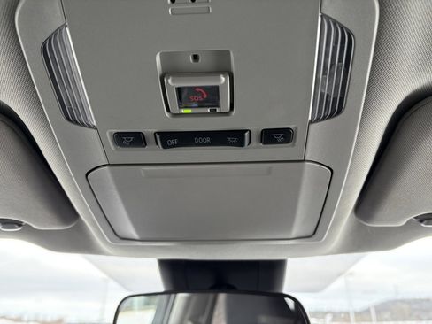 Certified 2023 Toyota Highlander LE image 18