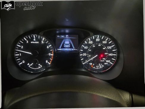 Used 2018 Nissan Pathfinder SL w/ Midnight Edition Package AWD/4WD image 11