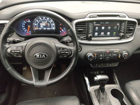 Used 2017 Kia Sorento SX image 22