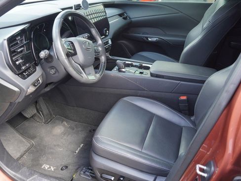 Used 2024 Lexus RX 350 Premium w/ Convenience Package FWD image 9