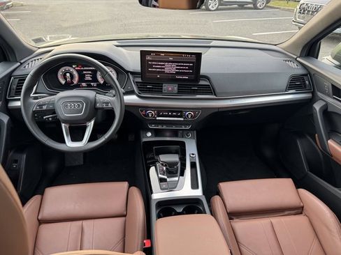 Used 2025 Audi Q5 2.0T Premium w/ Convenience Plus Package image 10