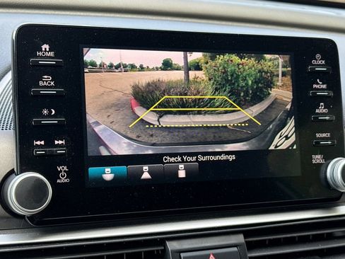 Used 2018 Honda Accord Sport image 26