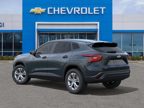 New 2026 Chevrolet Trax LS FWD image 3