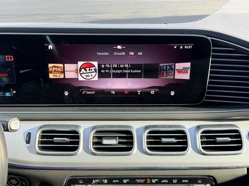 Used 2024 Mercedes-Benz GLS 450 4MATIC image 27