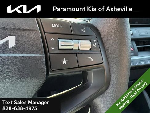 New 2026 Kia K4 LXS image 13