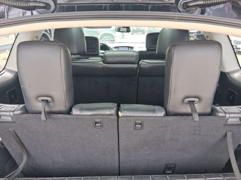 Used 2013 INFINITI JX35 AWD w/ Premium Pkg image 12