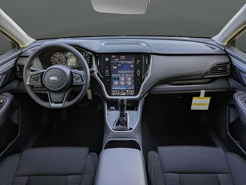 Certified 2025 Subaru Outback Premium AWD/4WD image 14