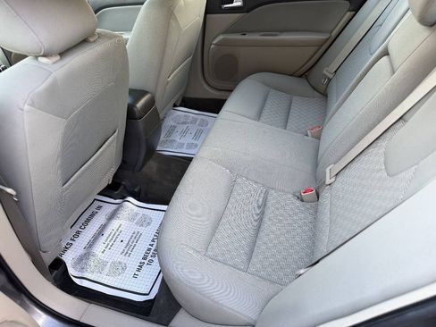 Used 2012 Ford Fusion SE FWD image 17