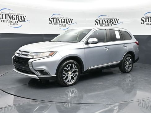 Used 2017 Mitsubishi Outlander ES FWD image 4