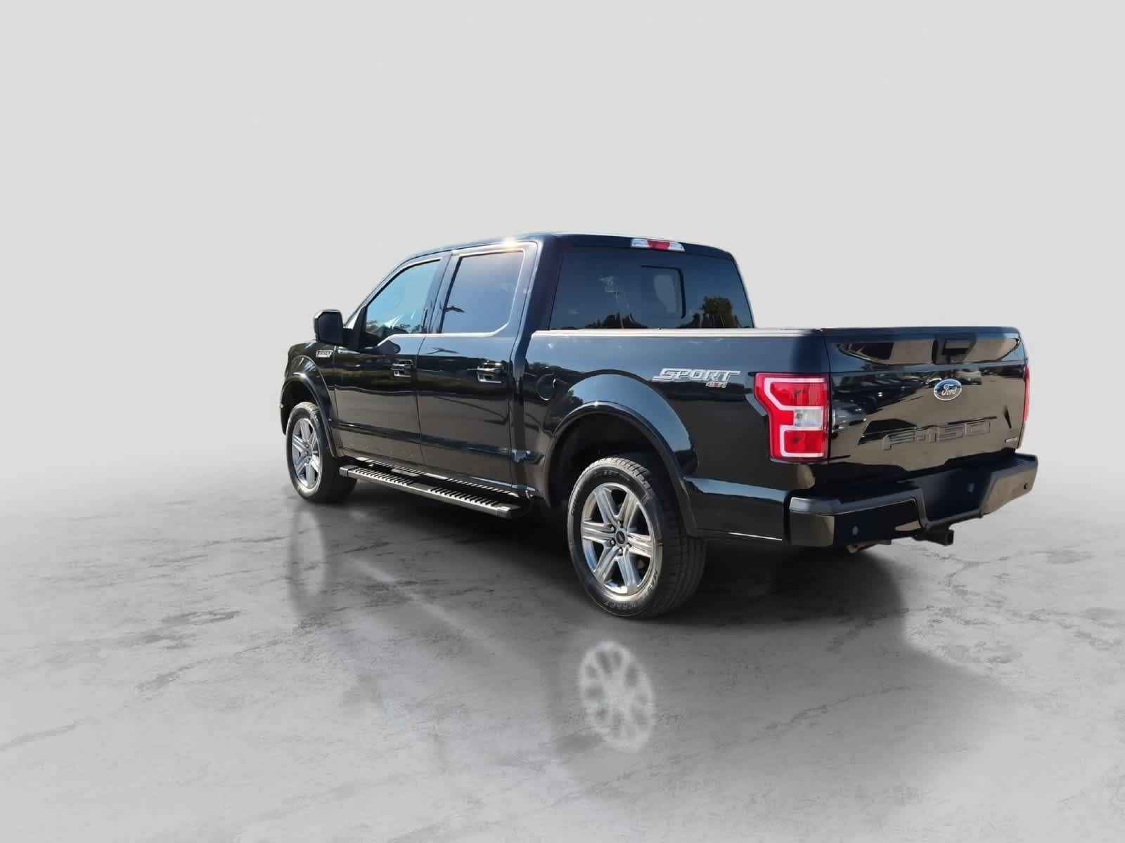 Used 2019 Ford F150 XLT w/ Equipment Group 302A Luxury AWD/4WD image 6