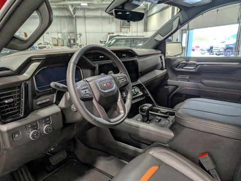 Used 2025 GMC Sierra 1500 AT4 w/ AT4 Premium Package image 14