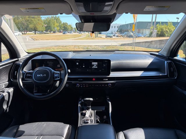 Certified 2025 Kia Sorento S AWD/4WD image 14
