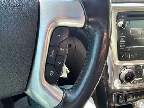 Used 2016 GMC Acadia SLT w/ Technology Package FWD image 22