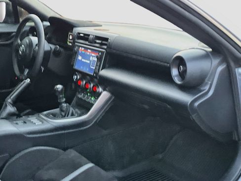 Used 2023 Toyota GR86 Premium w/ ALL Weather Mat Package (TMS) RWD image 27