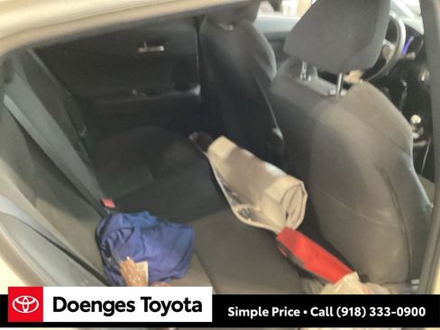 Used 2018 Toyota C-HR XLE image 10