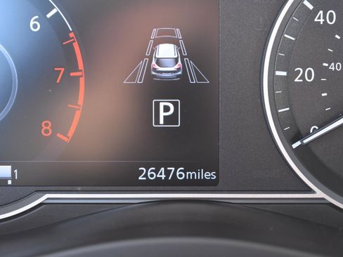 Used 2020 Nissan Kicks SR image 32