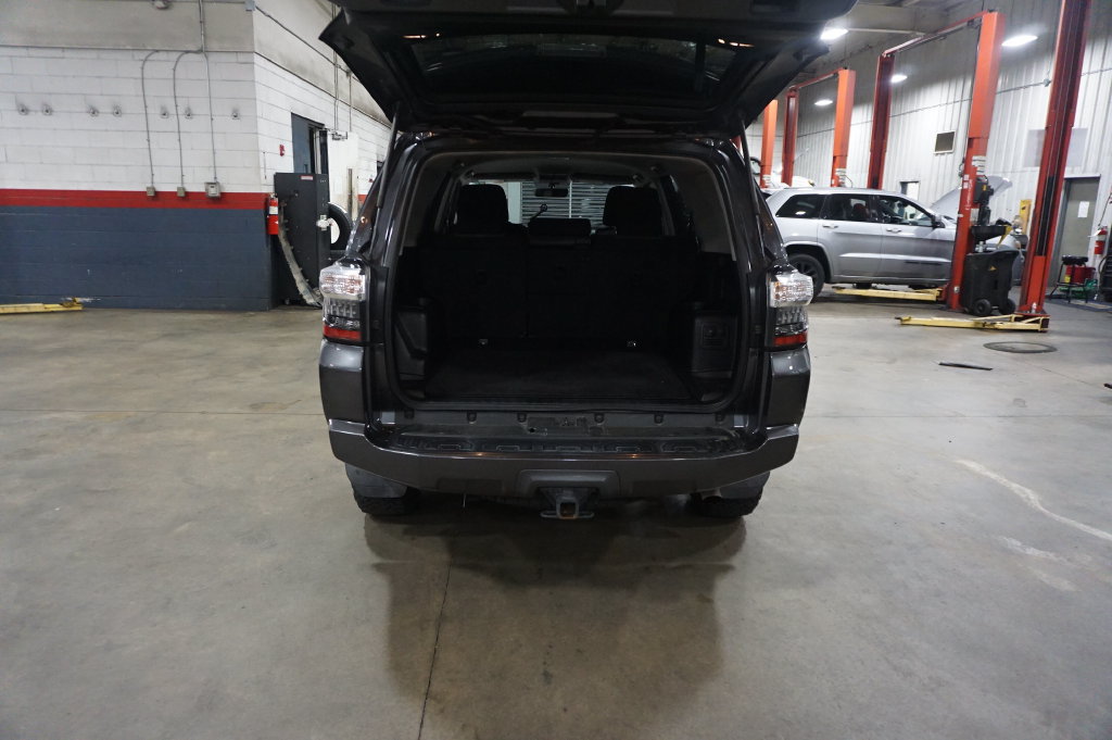 Used 2018 Toyota 4Runner SR5 RWD image 13