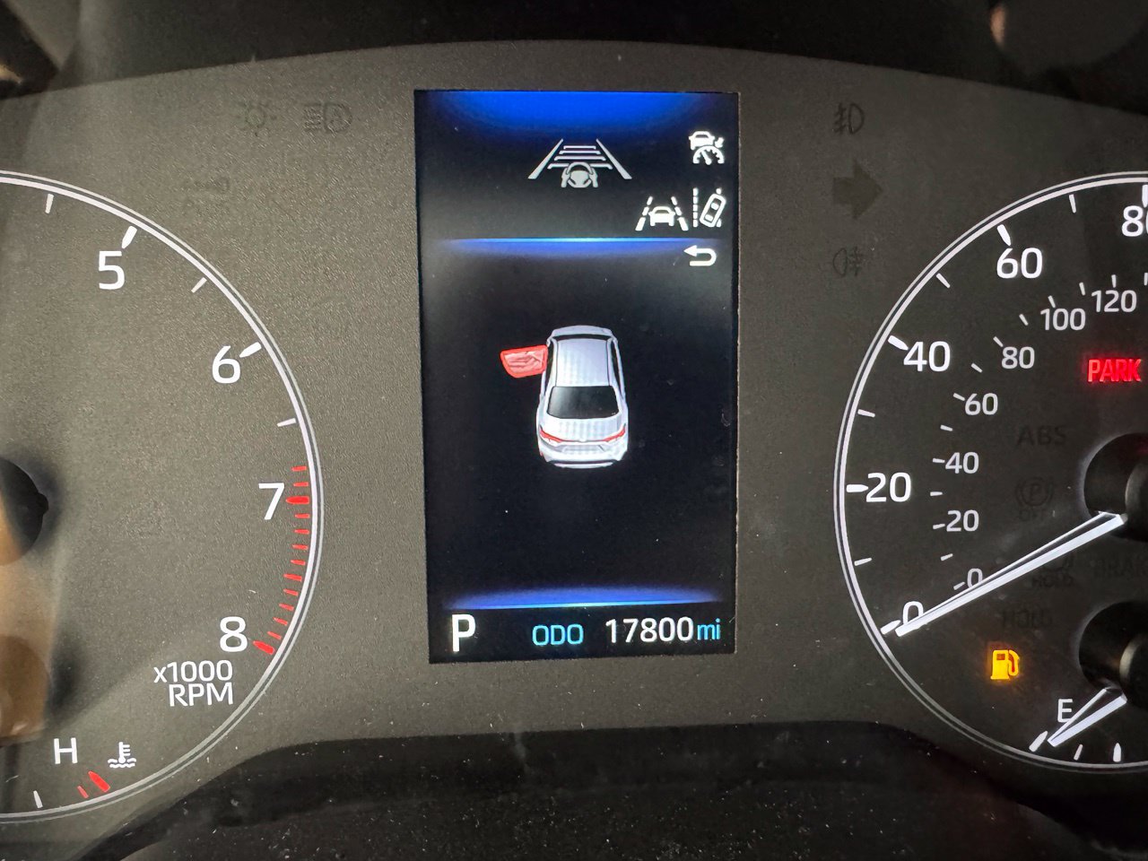 Used 2025 Toyota Corolla LE FWD image 4