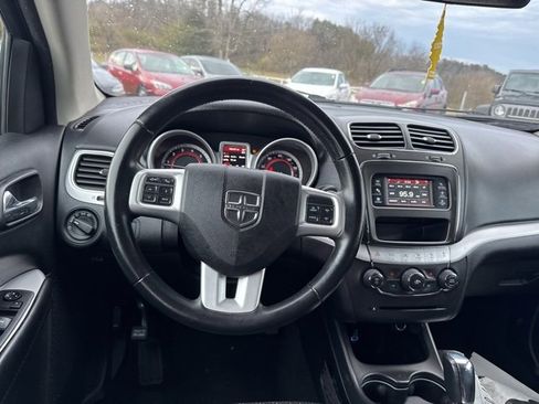 Used 2018 Dodge Journey SE w/ Connectivity Group image 14