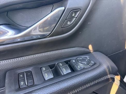 Used 2023 GMC Yukon Denali image 22