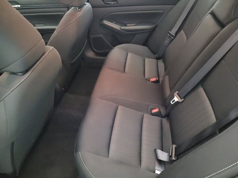 Used 2024 Nissan Altima 2.5 SV image 18