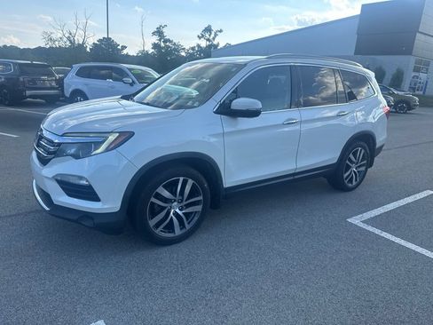 Used 2016 Honda Pilot Elite image 3