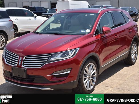Used 2017 Lincoln MKC Reserve FWD image 1