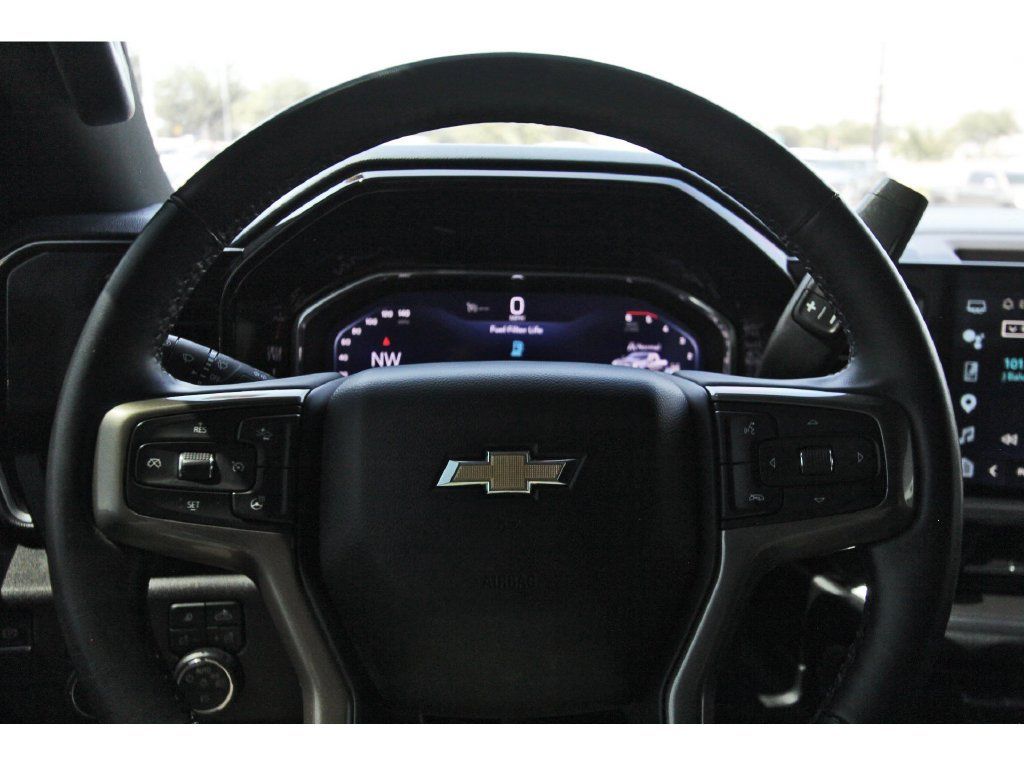 Used 2024 Chevrolet Silverado 2500 High Country AWD/4WD image 16