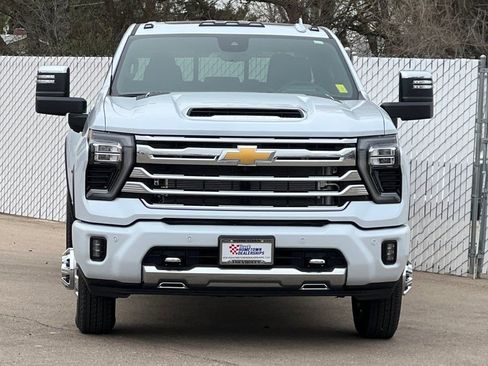 New 2026 Chevrolet Silverado 3500 High Country w/ High Country Premium Package AWD/4WD image 6