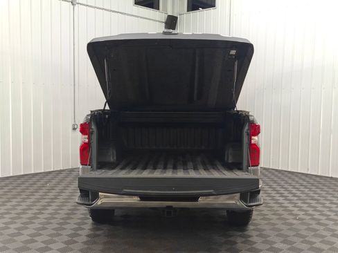 Used 2022 Chevrolet Silverado 1500 LT w/ Safety Package II AWD/4WD image 21