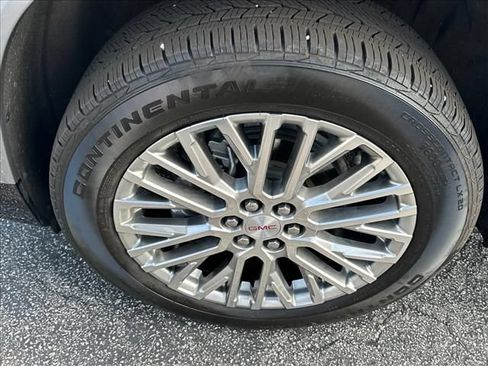 Certified 2024 GMC Acadia Denali w/ Super Cruise Package FWD image 39