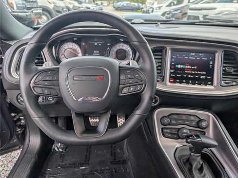 Used 2022 Dodge Challenger R/T Scat Pack RWD image 21