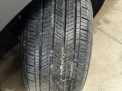 Certified 2023 Chevrolet Traverse LT image 40