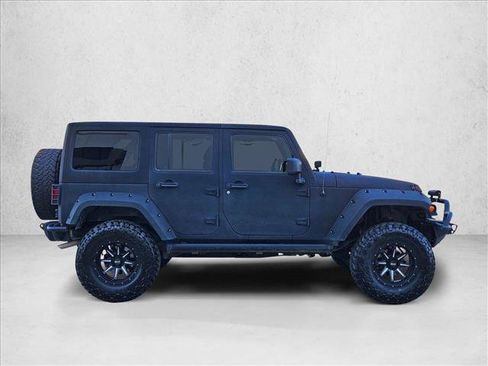 Used 2015 Jeep Wrangler Unlimited Sport w/ Connectivity Group AWD/4WD image 4