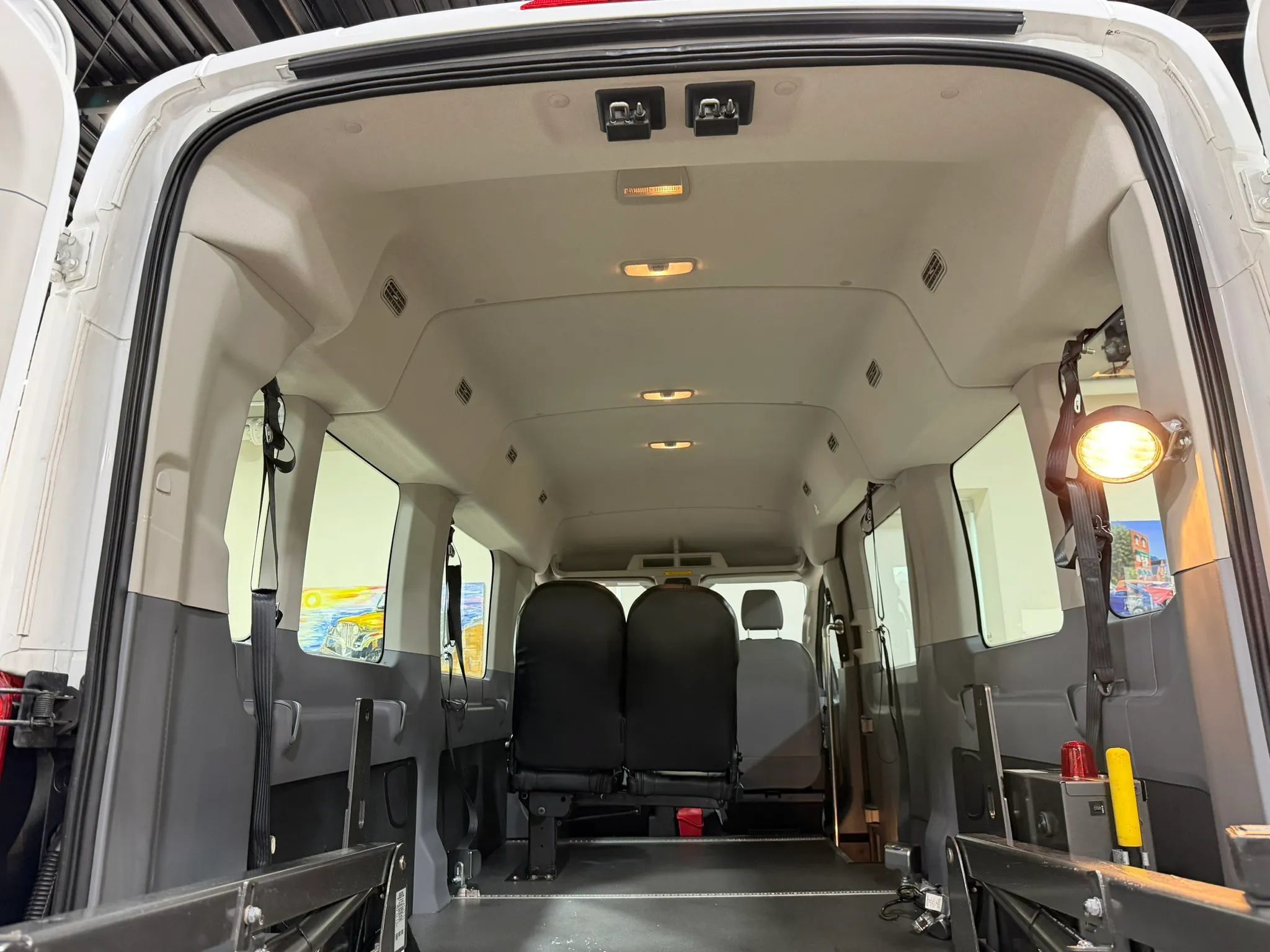 Used 2015 Ford Transit 350 XL RWD image 46