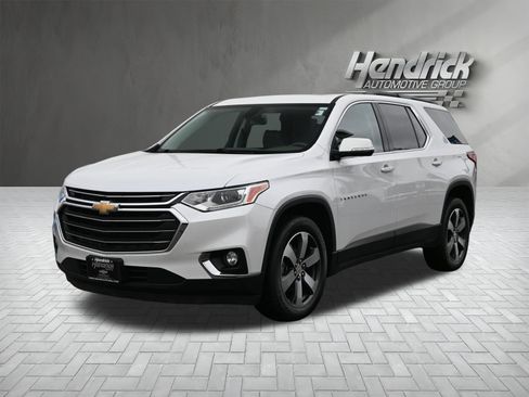 Used 2019 Chevrolet Traverse LT w/ LT Premium Package image 7