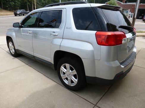 Used 2015 GMC Terrain SLE AWD/4WD image 3