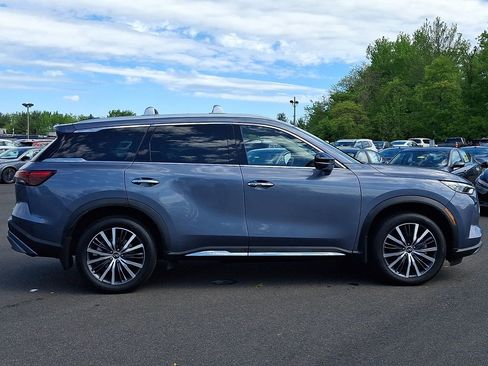 Used 2023 INFINITI QX60 Sensory w/ Vision Package AWD/4WD image 7