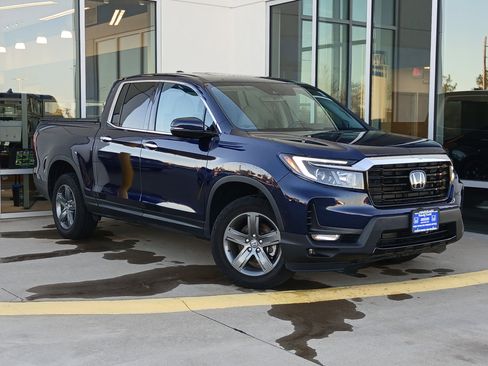 Used 2023 Honda Ridgeline RTL-E image 2